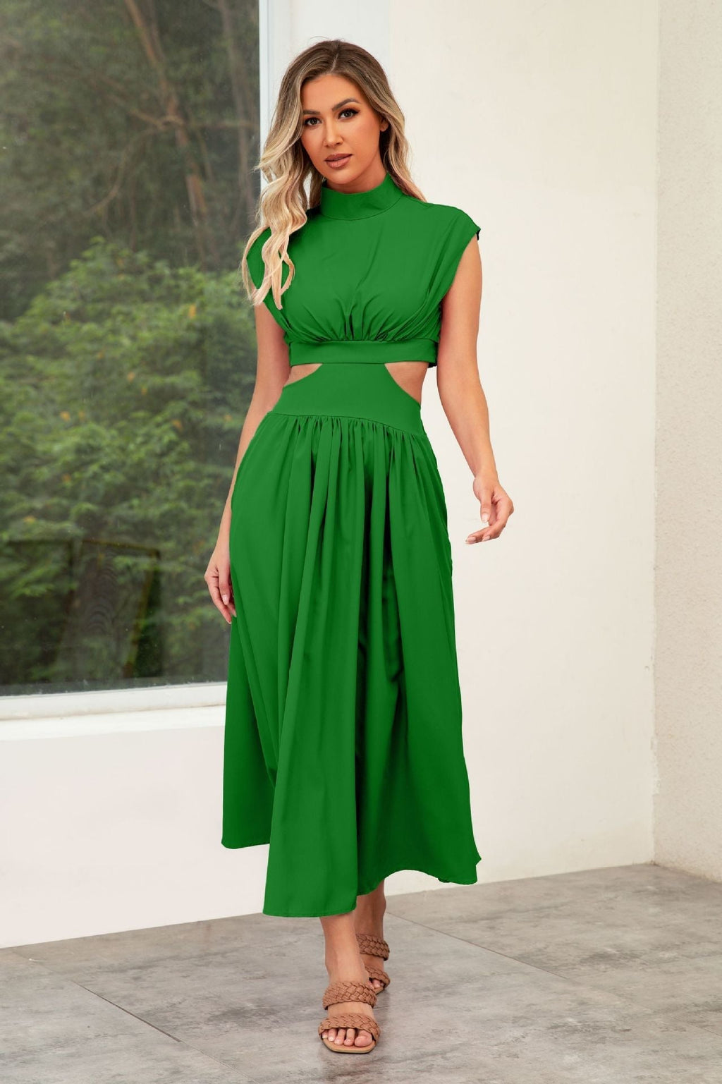 Damen-Cut-Out-Sommerkleid mit hohem Kragen, Größe