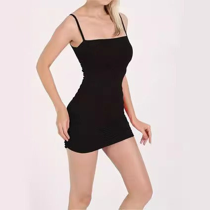 Figurbetontes Damen-Minikleid mit verstellbaren Trägern und Raffungen, Größe [size]