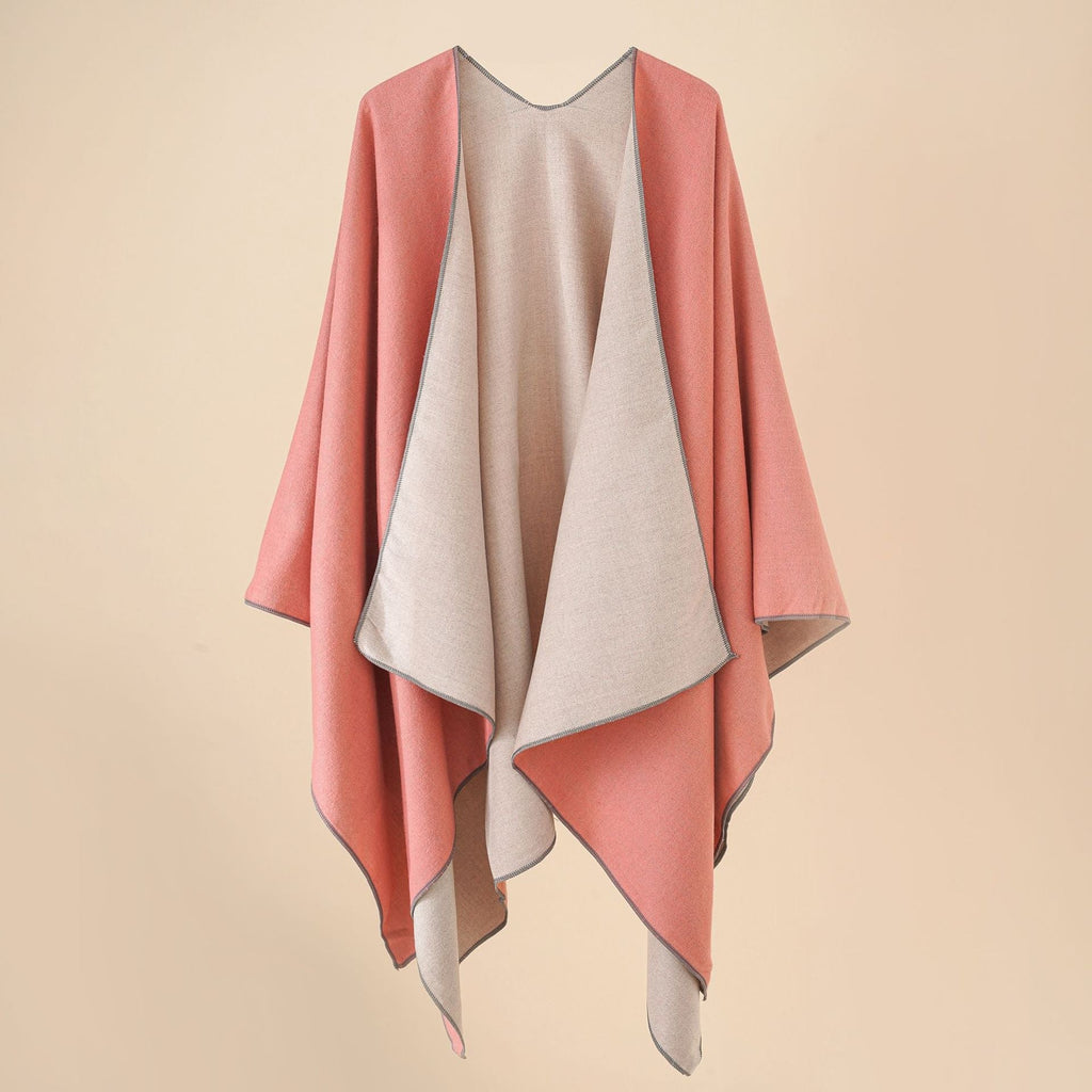 Women's comfortable poncho made of a soft wool blend with an elegant cut, size [size missing]