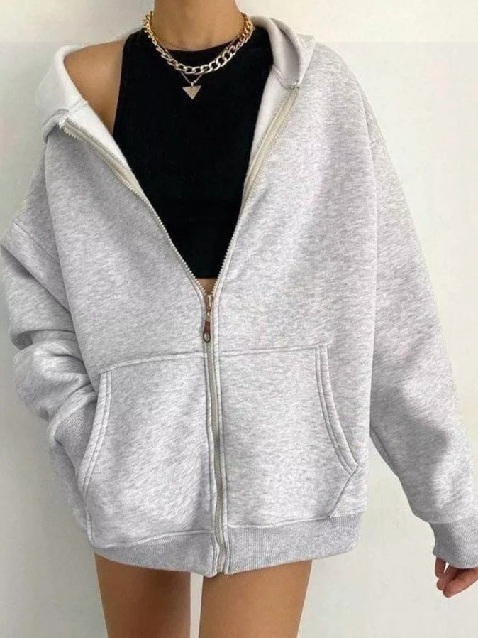 Women's oversized hoodie with zipper and practical pockets, size