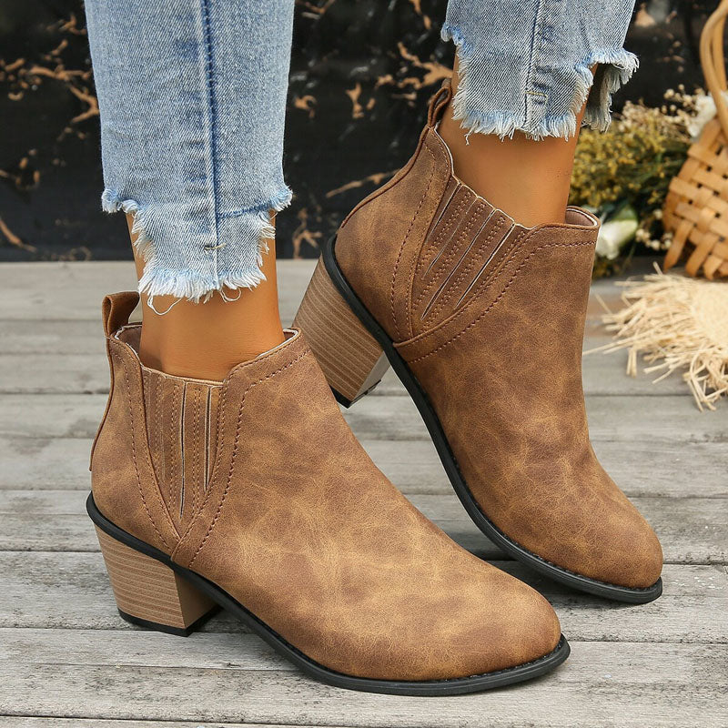 Valenzora | Vintage ankle boots with chunky heel