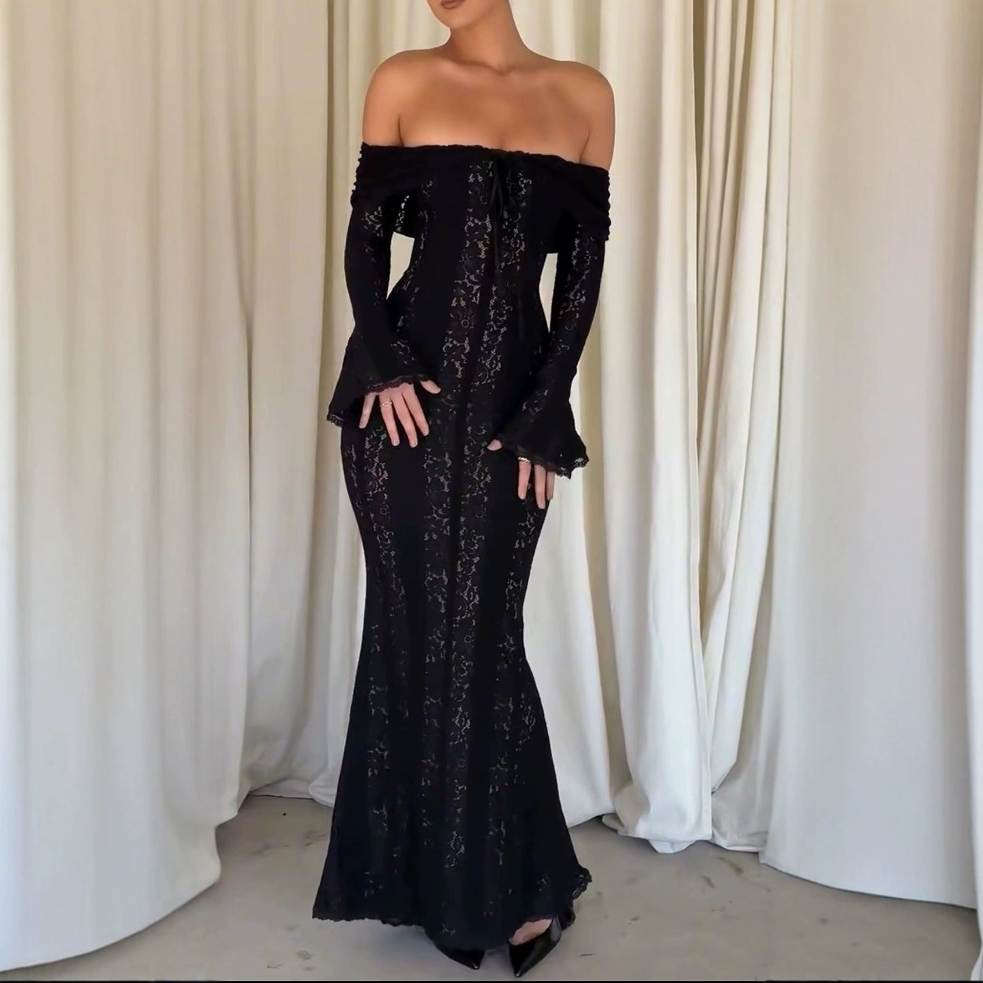 Valenzora | Flared Sleeve Bodycon Waist Dress