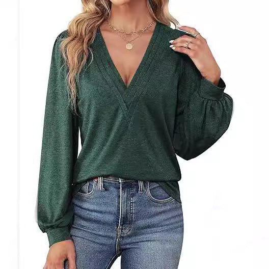 Comfortable women's shirt with V-neck and long sleeves, size