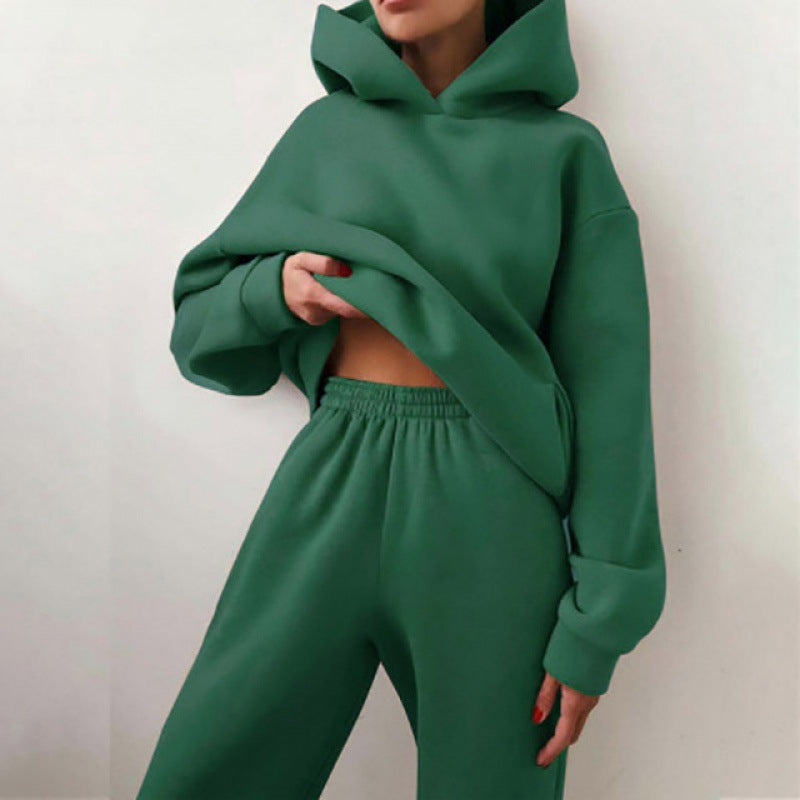 Women's sporty set with hoodie and jogging pants, size