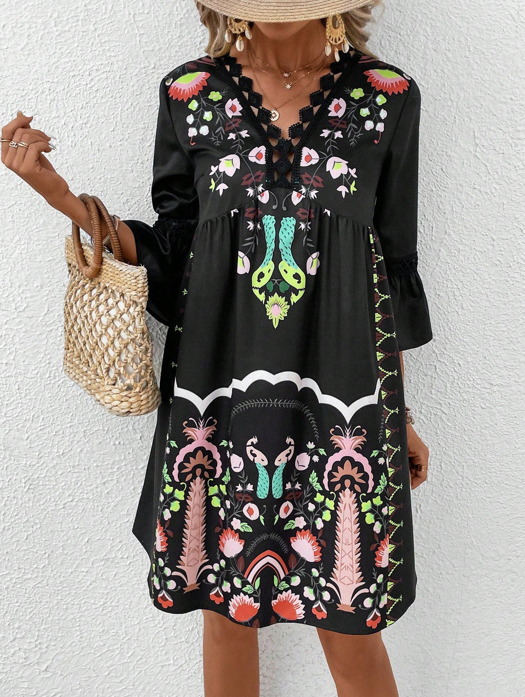 Damen Boho-inspiriertes Kleid mit Spitzen-Details und floralem Muster Drune