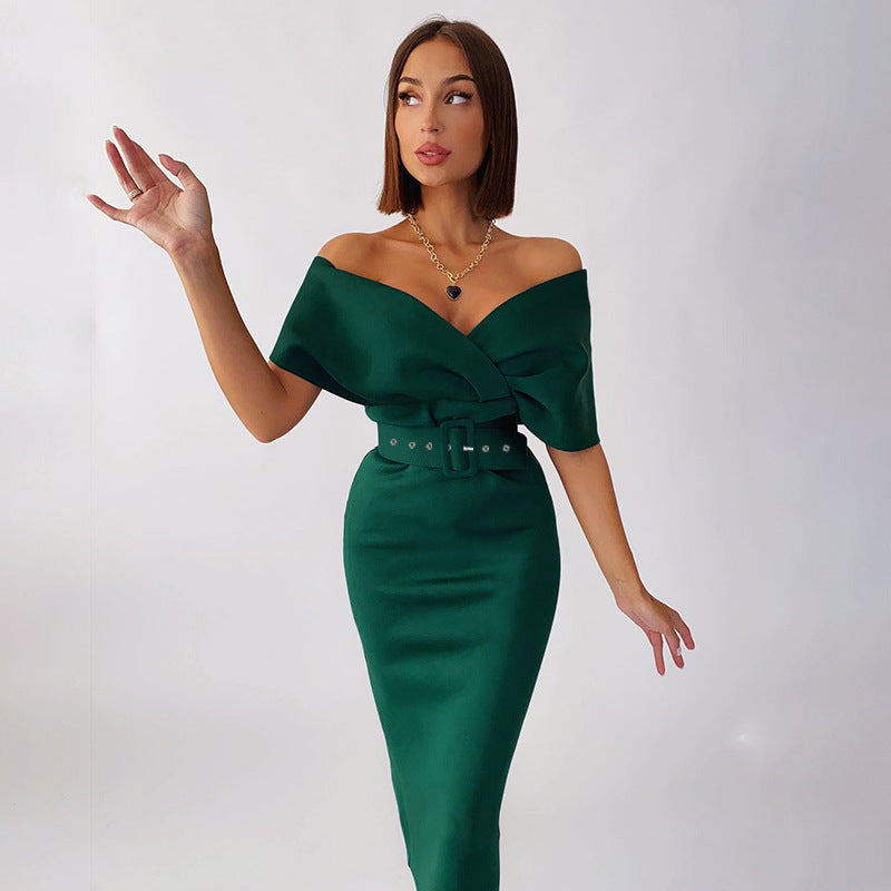 Valenzora | Enges Off-Shoulder-Kleid mit Gürtel