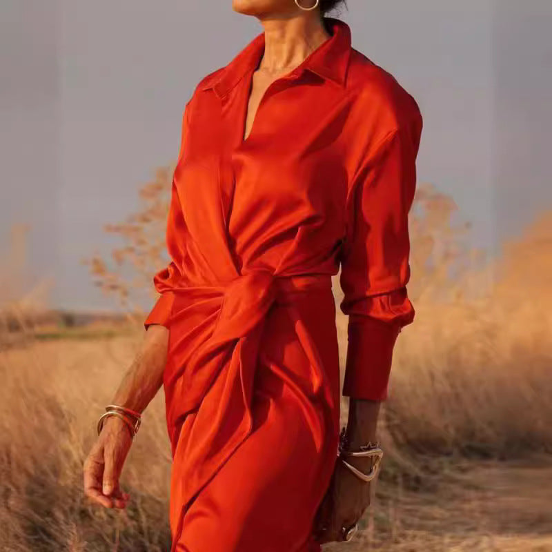 Valenzora | Schnürkleid mit hohem Bund, Schlitz und Bodenlänge