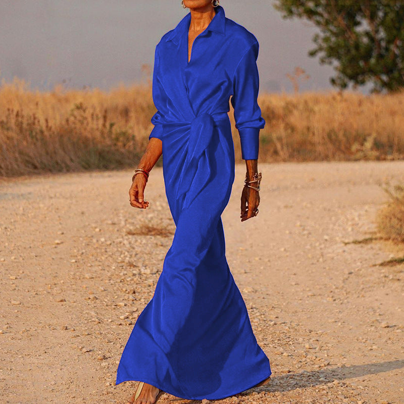 Valenzora | Schnürkleid mit hohem Bund, Schlitz und Bodenlänge