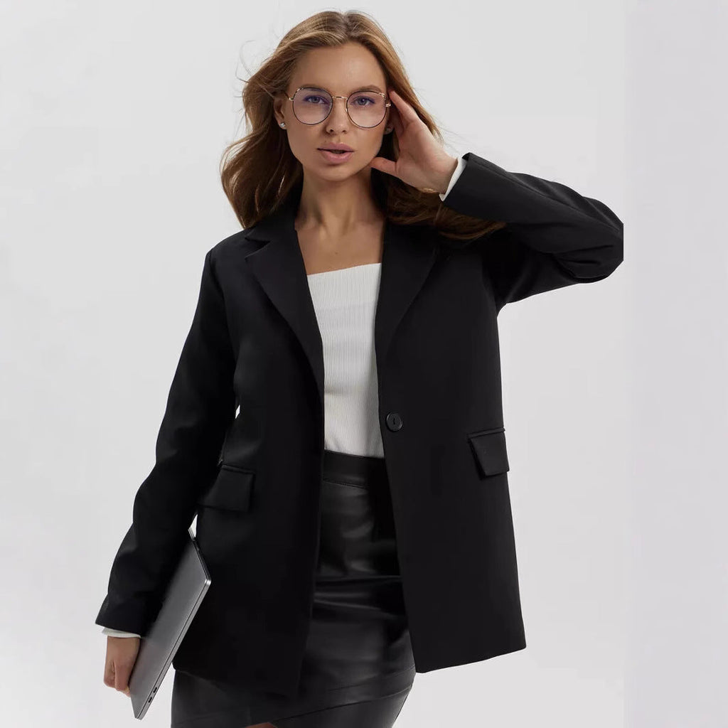 Women's elegant, tailored blazer in a modern cut, size