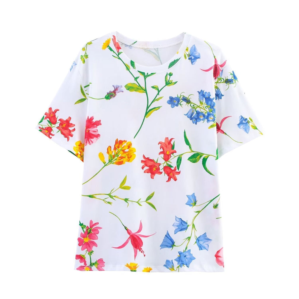 Women's T-shirt made of high-quality cotton with a floral print and a relaxed fit, size [size missing]