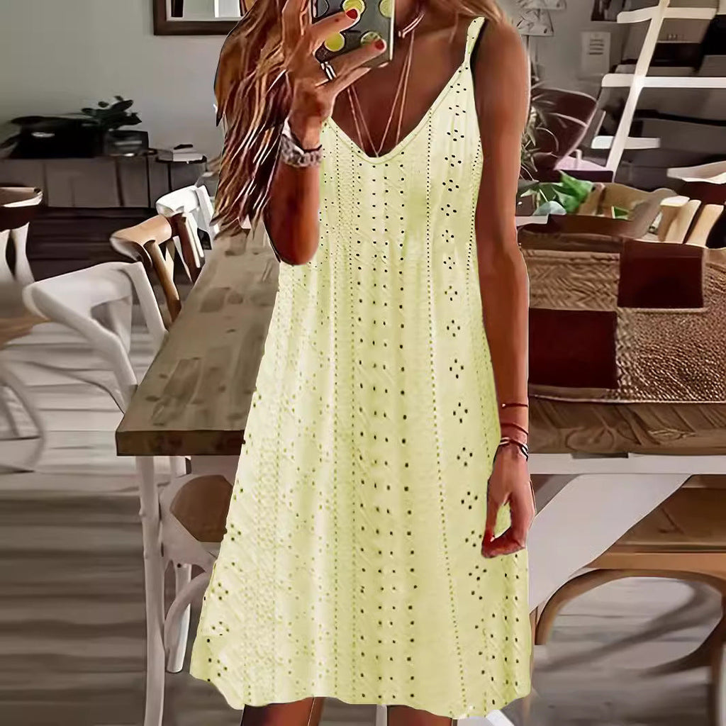 Women's airy V-neck dress in a casual style, size S