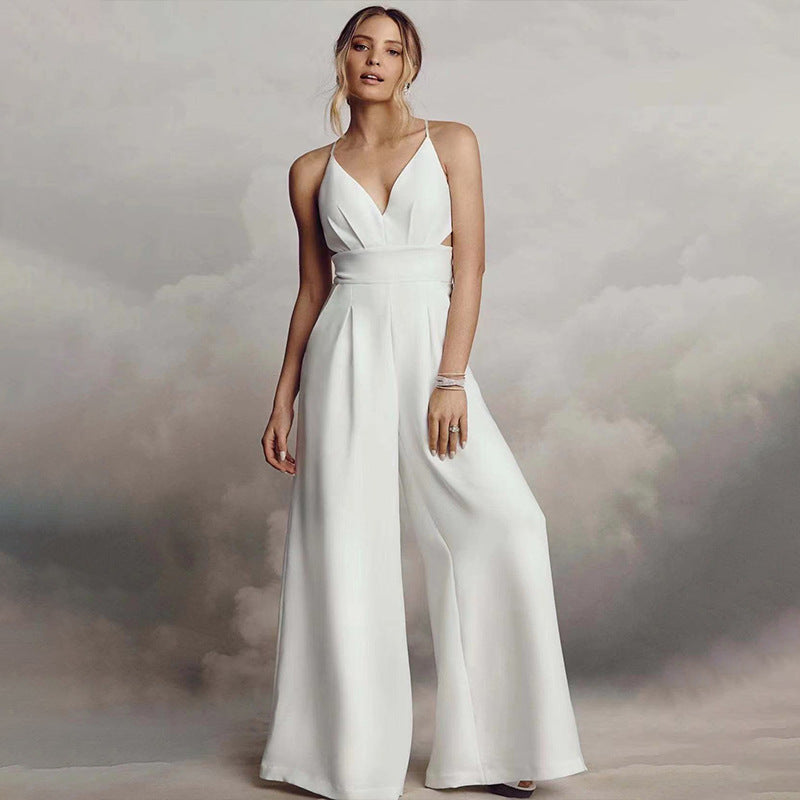 Women's jumpsuit with elegant V-neck and flowing leg, size