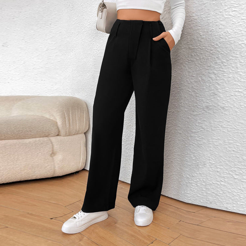 Damen-Anzughose mit weitem Bein, eleganten Bundfalten und hohen Taschen, Größe