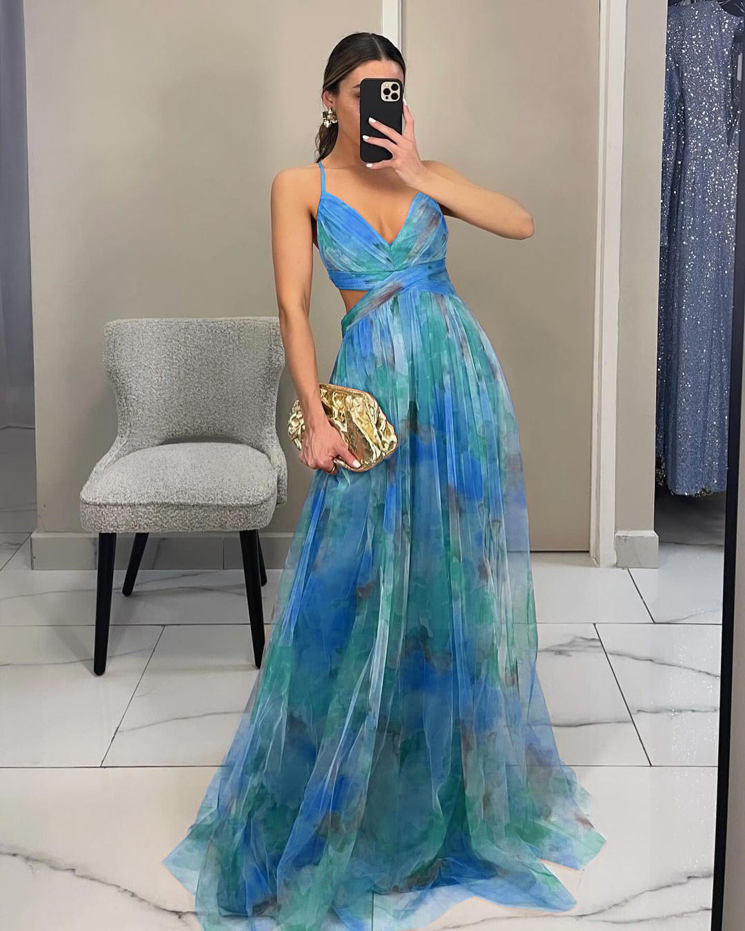 Valenzora | Gorgeous long dress made of printed tulle with a floral boat neckline, slit side, sleeveless, elegant, vintage, evening dress for women