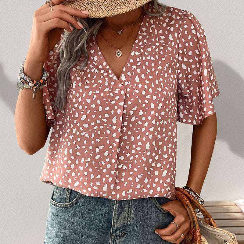 Women's blouse with a relaxed fit and voluminous sleeves, size [size missing]