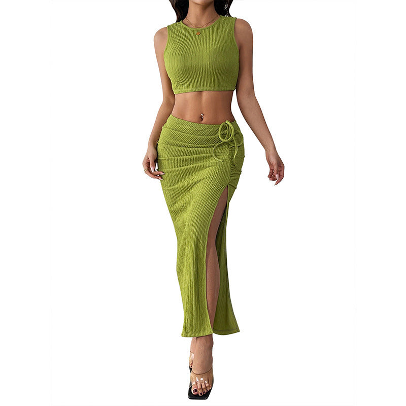Women's set consisting of a crop top and maxi skirt with sophisticated ruffles and a side slit, size Valenzora