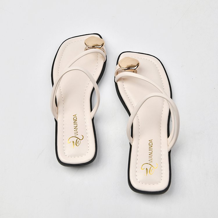 Women's elegant and fashionable strappy sandals with unique metal accents, size Valenzora