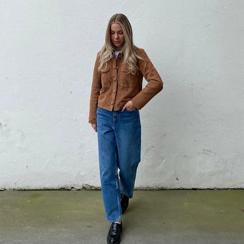 Women's classic suede jacket with patch pockets and sporty cut, size
