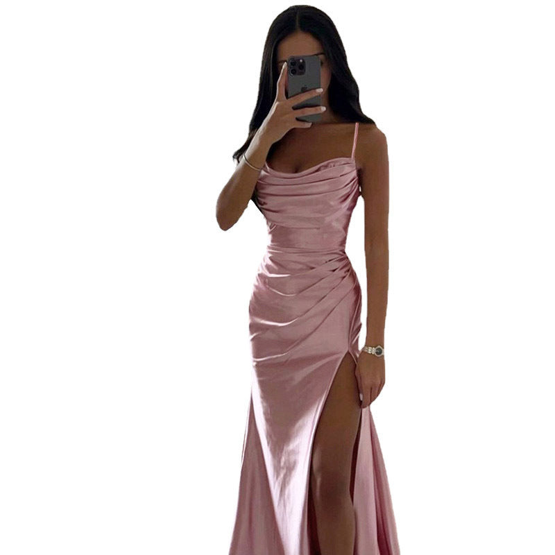 Valenzora | Satiniertes, eng anliegendes Bodycon-Kleid mit Schnürung, Falten und Schlitz