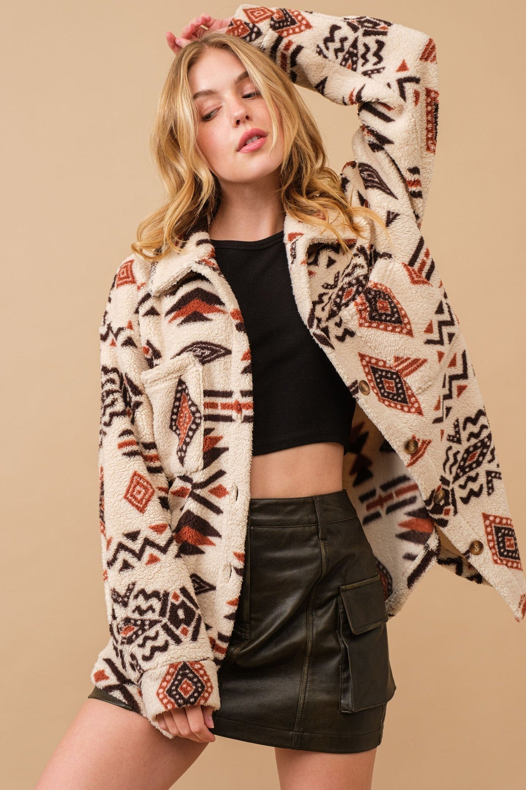 Valenzora | Retro plush jacket with lapel collar