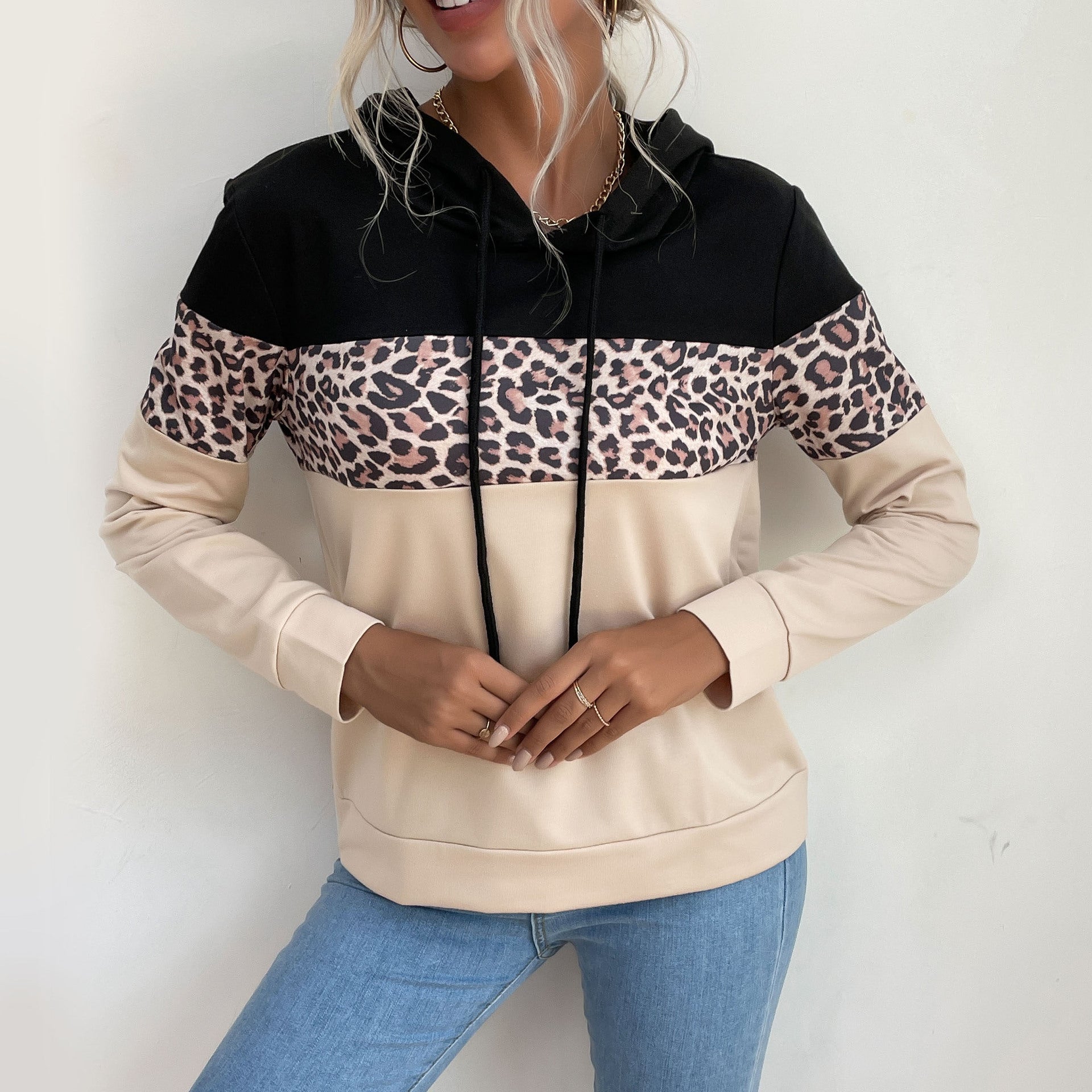 Damen-Hoodie mit modischem Leopardenprint und sportlicher Passform, Größe S