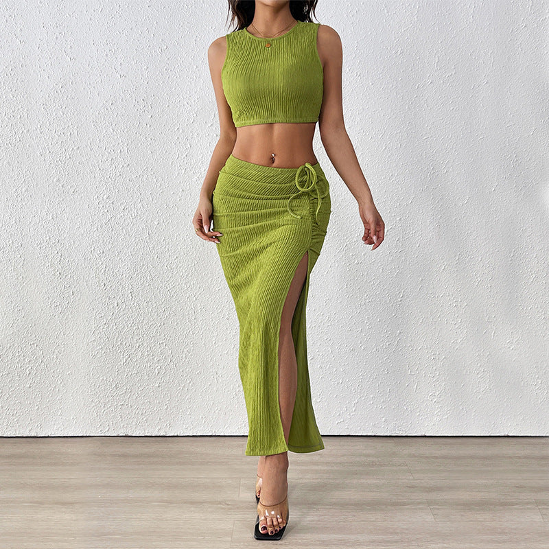 Women's set consisting of a crop top and maxi skirt with sophisticated ruffles and a side slit, size Valenzora