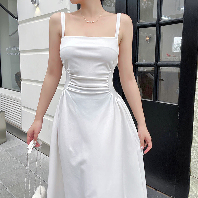 Elegantes Spaghettiträger-Midikleid für Damen mit figurbetonter Silhouette und raffinierten Drapierungen, Größe [size]