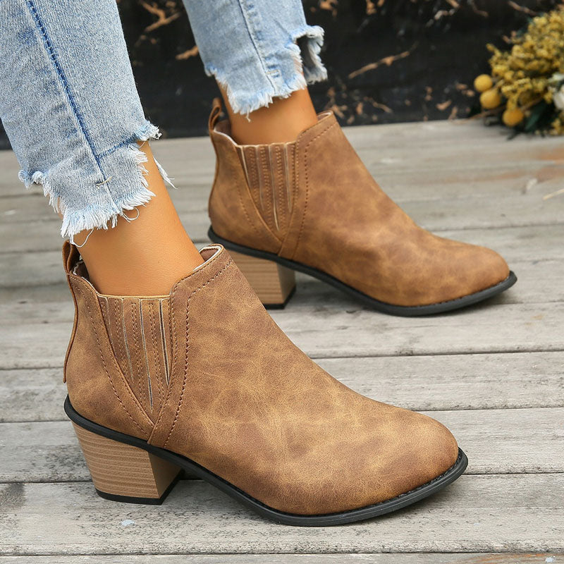 Valenzora | Vintage ankle boots with chunky heel