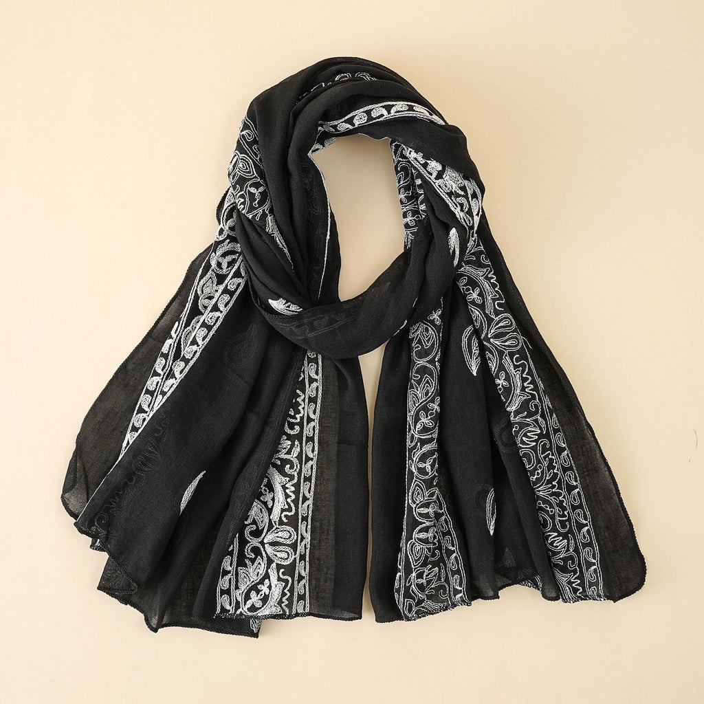 Eleganter Damenschal aus hochwertigem Chiffon mit zarter Stickerei, Größe [Größe fehlt]