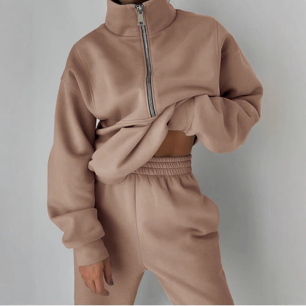 Women's casual oversized hoodie and jogging pants set with practical zipper, size [size]