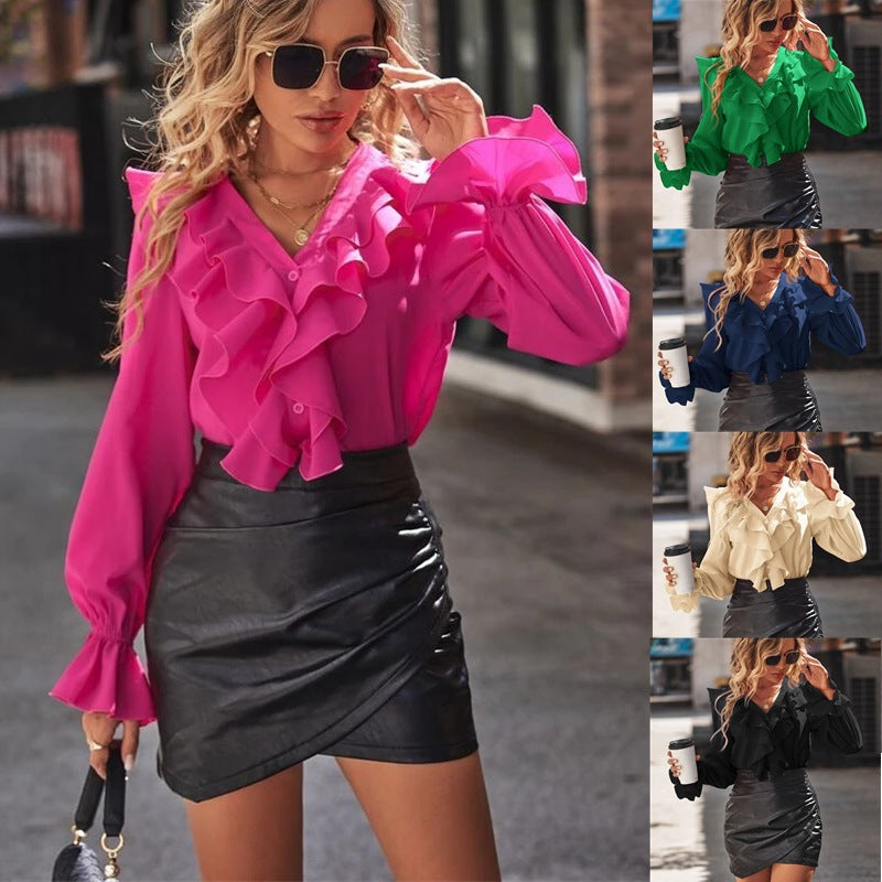 Women's blouse with voluminous ruffle details and elegant V-neck, size [size missing]