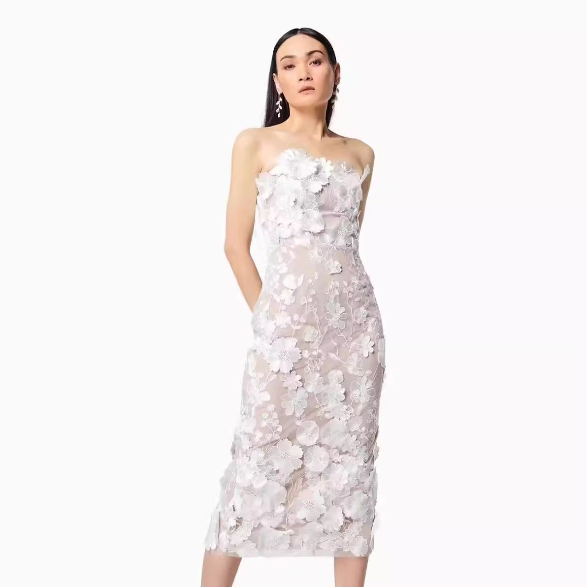 Damenkleid mit Blumenstickerei und elegantem, tailliertem Schnitt, Größe S