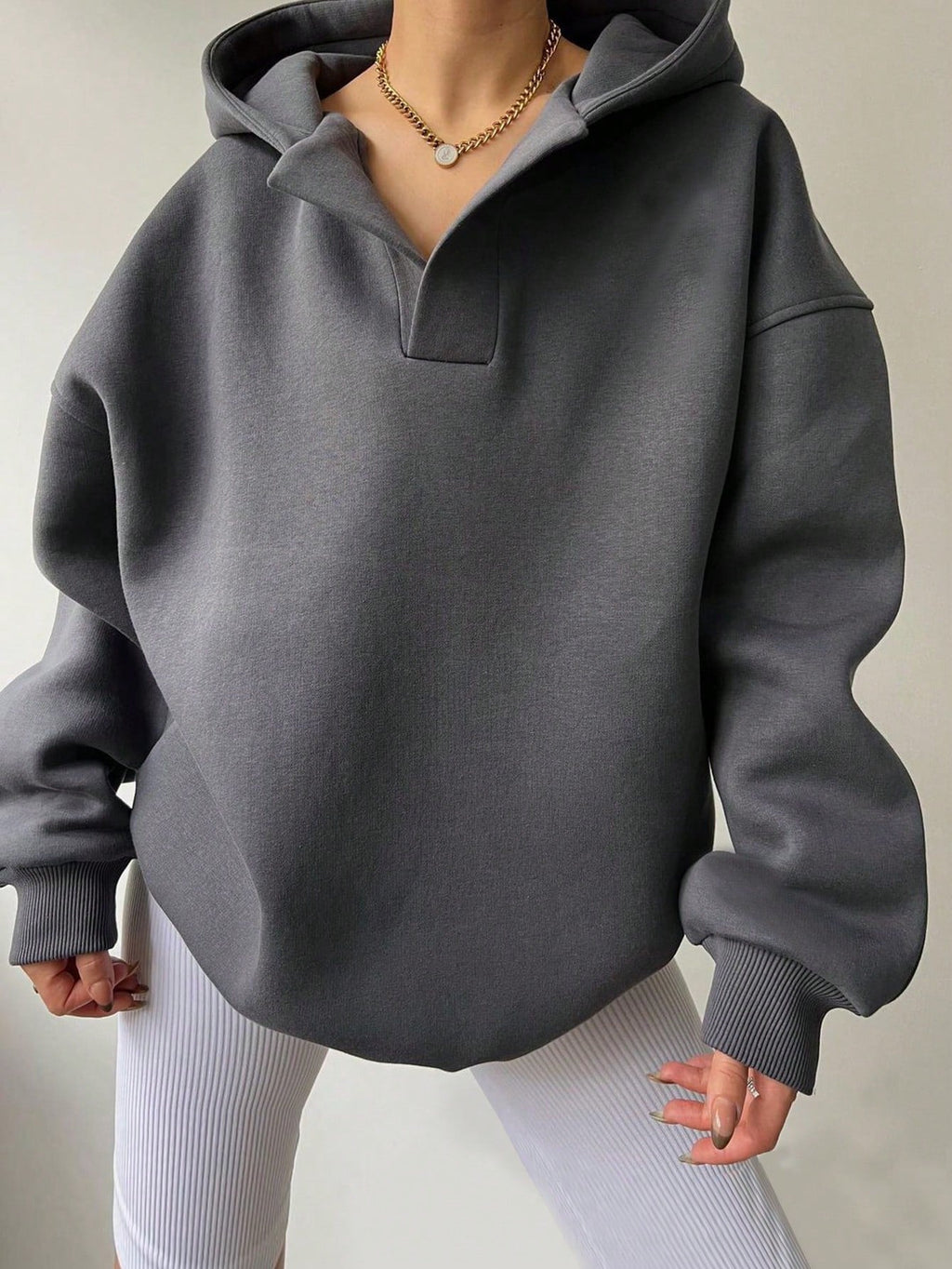 Damen Oversized Hoodie mit Kängurutasche, Größe