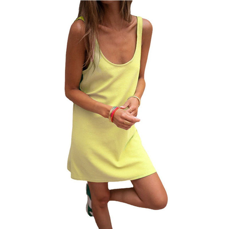 Women's casual dress in a sophisticated ribbed cut with a deep neckline and simple design, size Valenzora