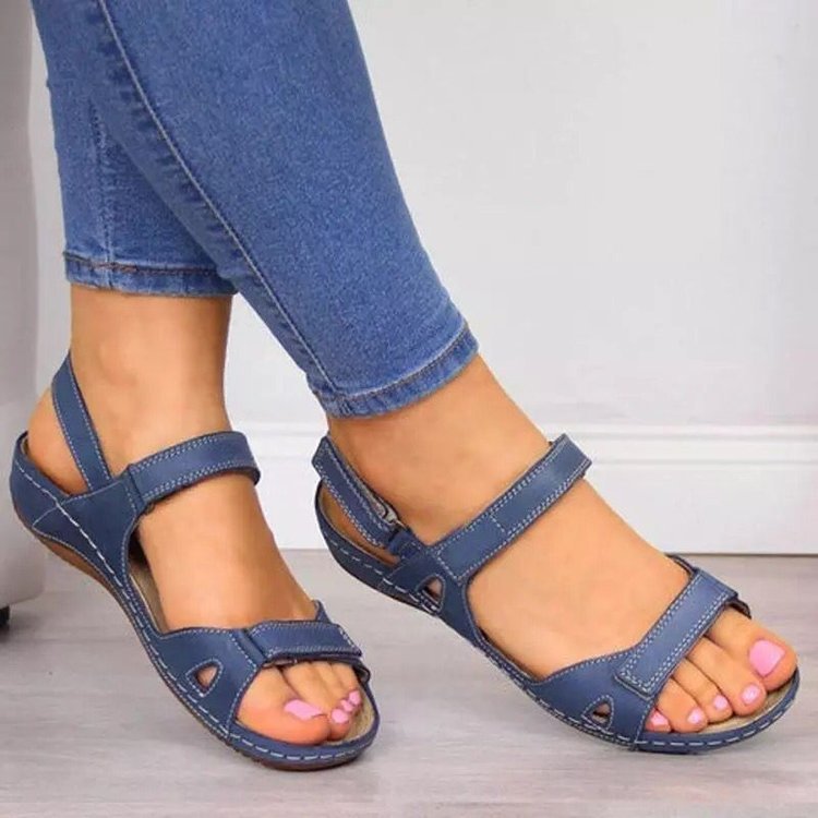 Bequeme sportliche Damensandalen mit verstellbaren Riemen, Größe