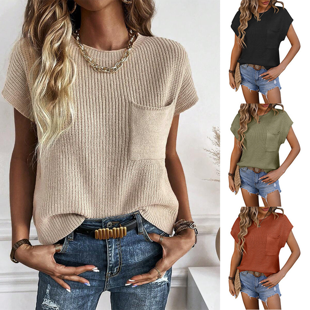 Women's casual knit top with chest pocket and airy fit, size