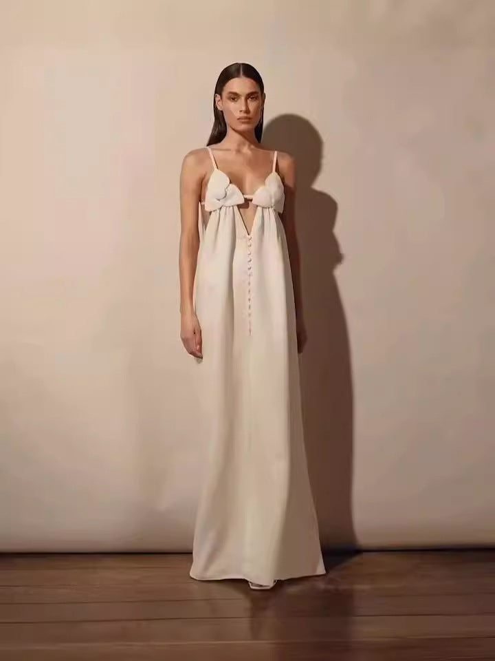 Valenzora | Maxikleid mit V-Ausschnitt und hohem Blumenschlitz