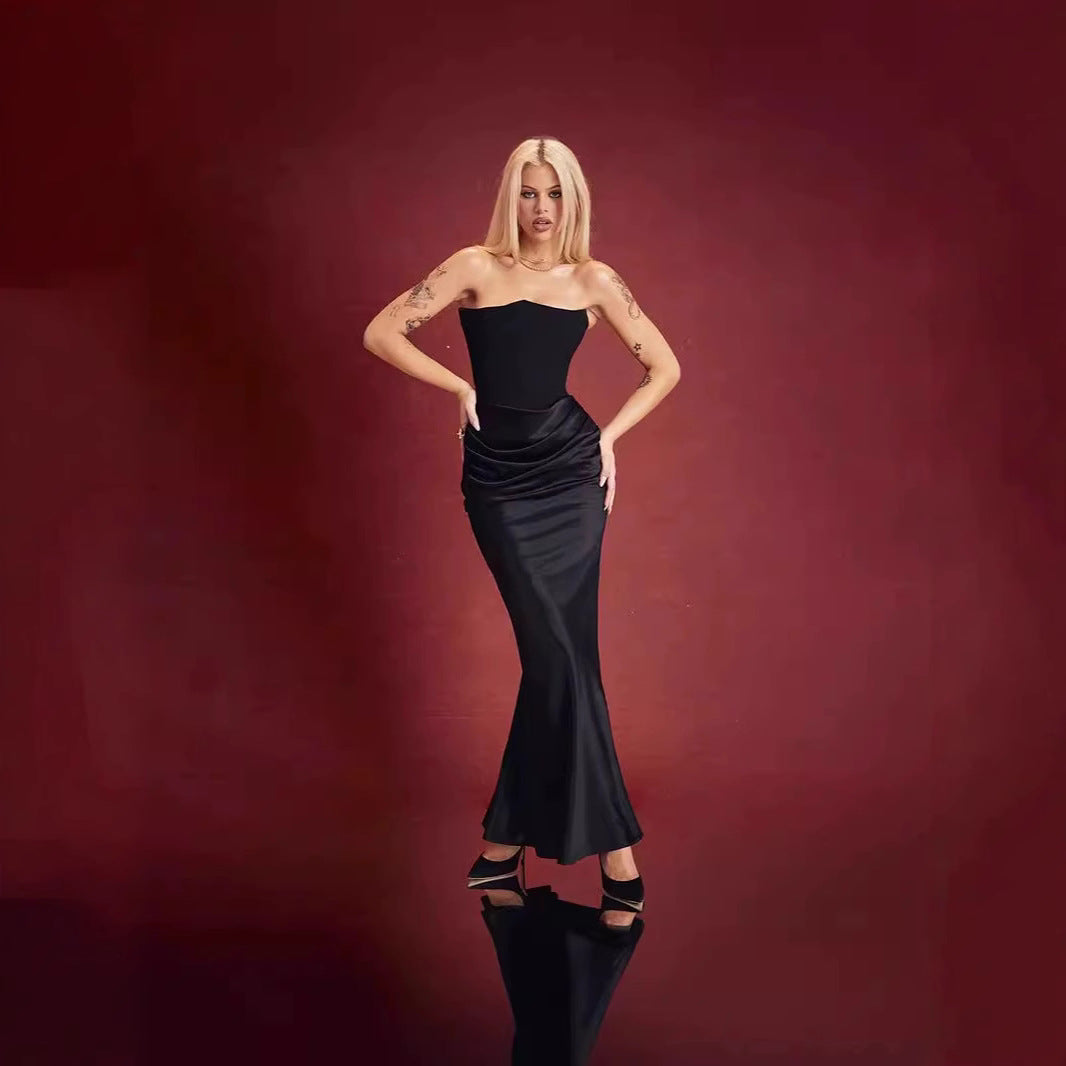 Elegantes, figurbetontes Damen-Abendkleid mit raffiniertem Taillendetail, Größe S