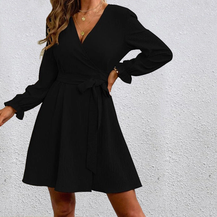 Valenzora | Chic V-neck wrap dress with bow