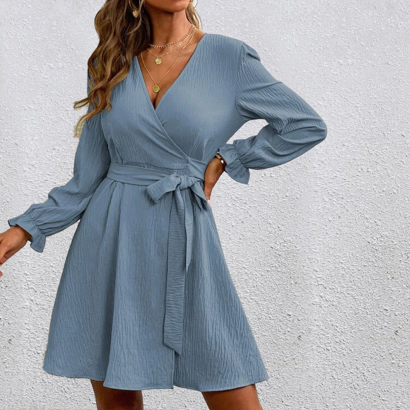 Valenzora | Chic V-neck wrap dress with bow