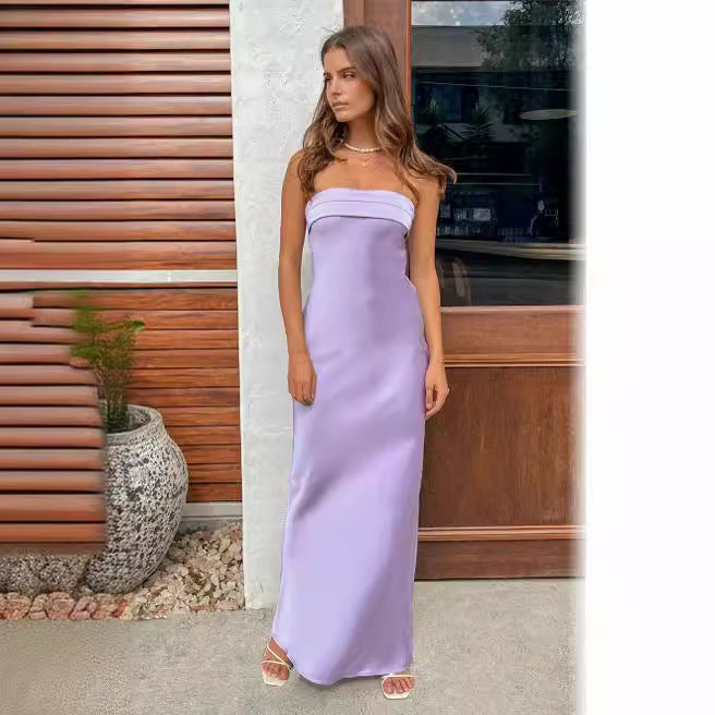 Valenzora | Sommerliches trägerloses Satin-Kleid mit elastischem Rückenausschnitt in Uni-Farbe