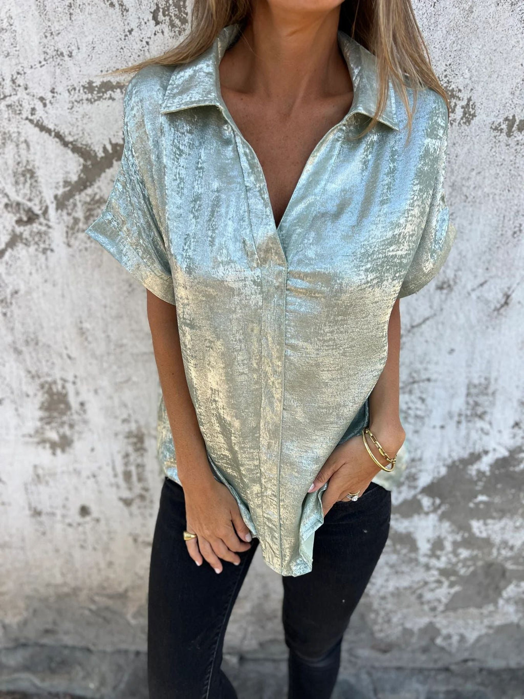Damen Seidenbluse Kurzarm mit edlem Schimmer und modischem Revers, Größe S