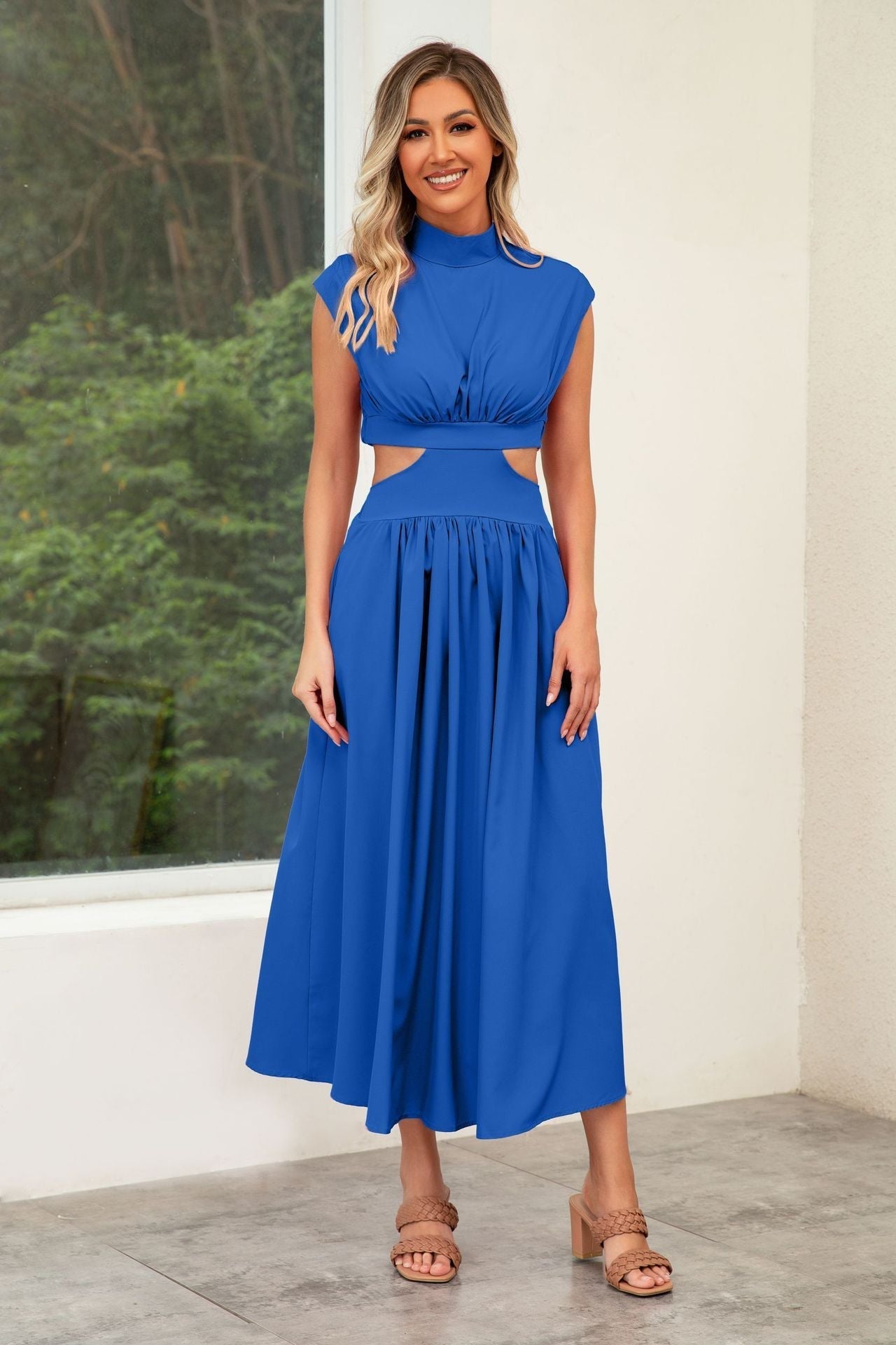 Damen-Cut-Out-Sommerkleid mit hohem Kragen, Größe