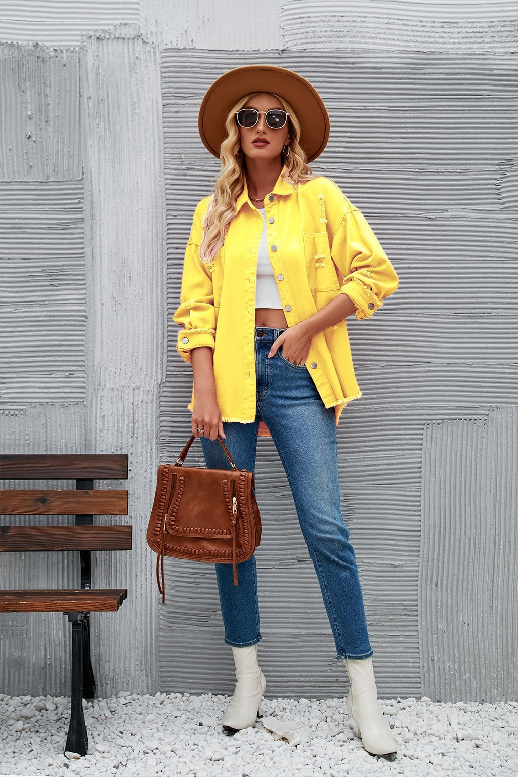 Women's denim shirt jacket in a casual oversized cut with fringed details, size Valenzora