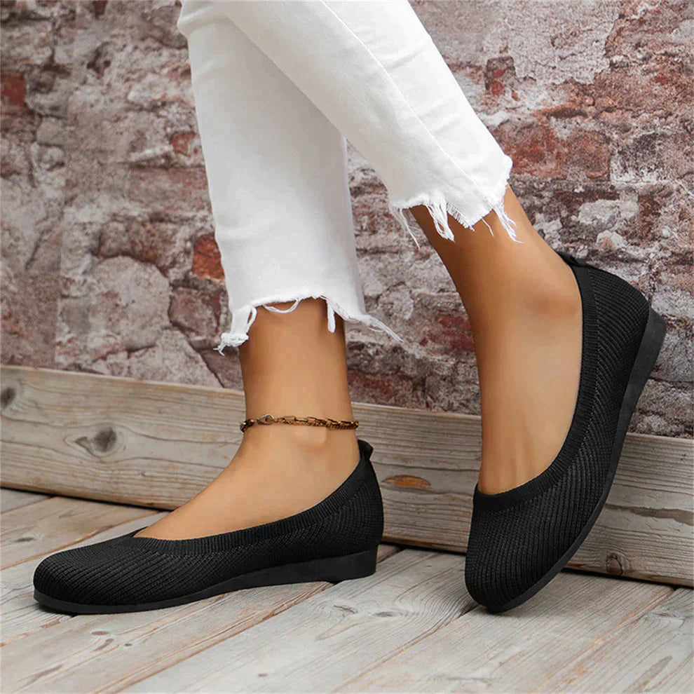 Valenzora | Comfortable orthopedic slippers for women - Stylish and supportive shoes