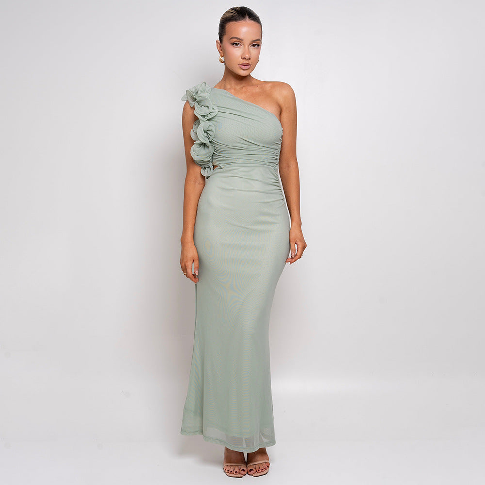 Figurbetontes Damen-Midikleid mit asymmetrischem Ausschnitt und Rüschen, Größe [size]