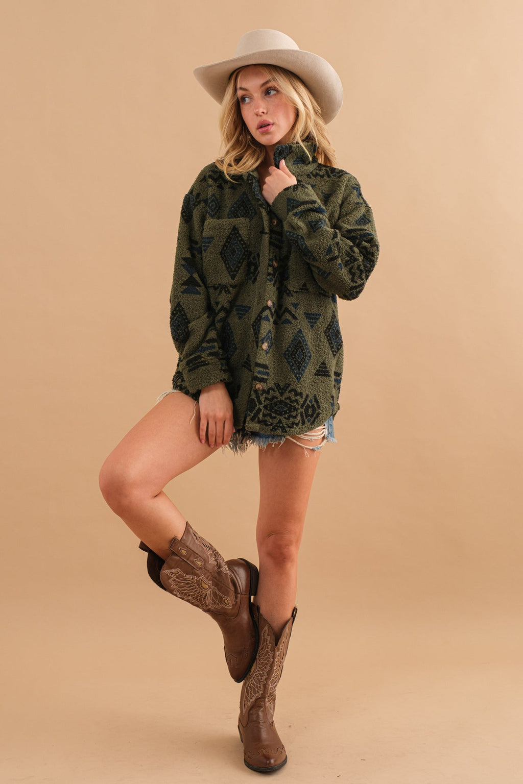 Valenzora | Retro plush jacket with lapel collar