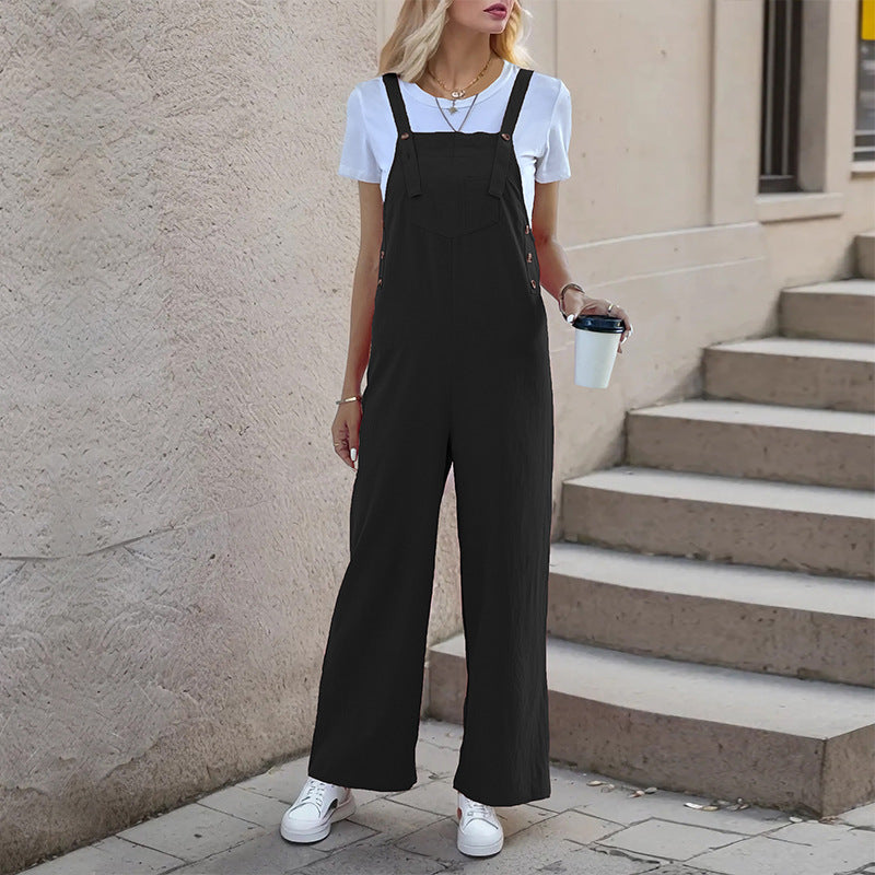 Women's relaxed palazzo-style dungarees with practical pockets and adjustable straps, size S