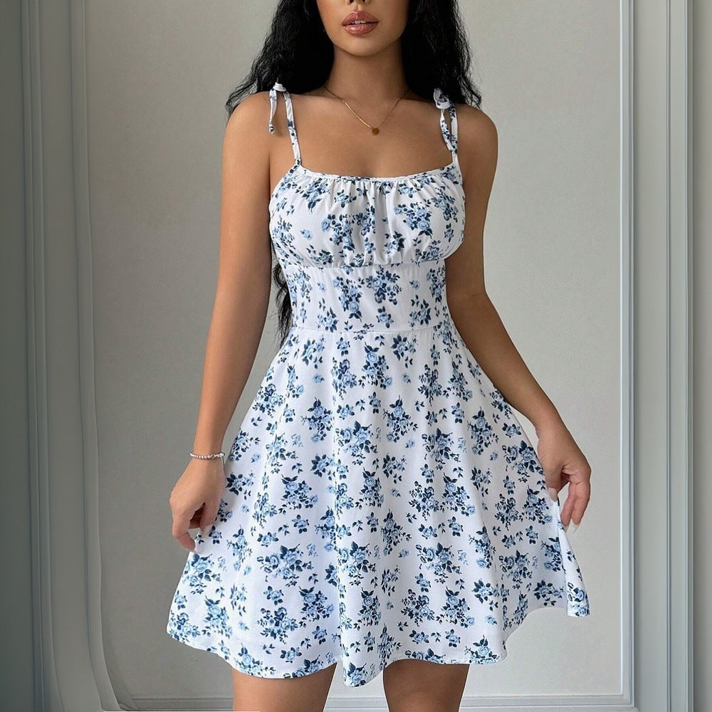 Damen-Sommerkleid mit verstellbaren Spaghettiträgern und floralen Akzenten, Größe [Größe fehlt]