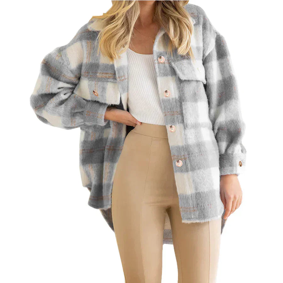 Uncomplicated and stylish winter coat